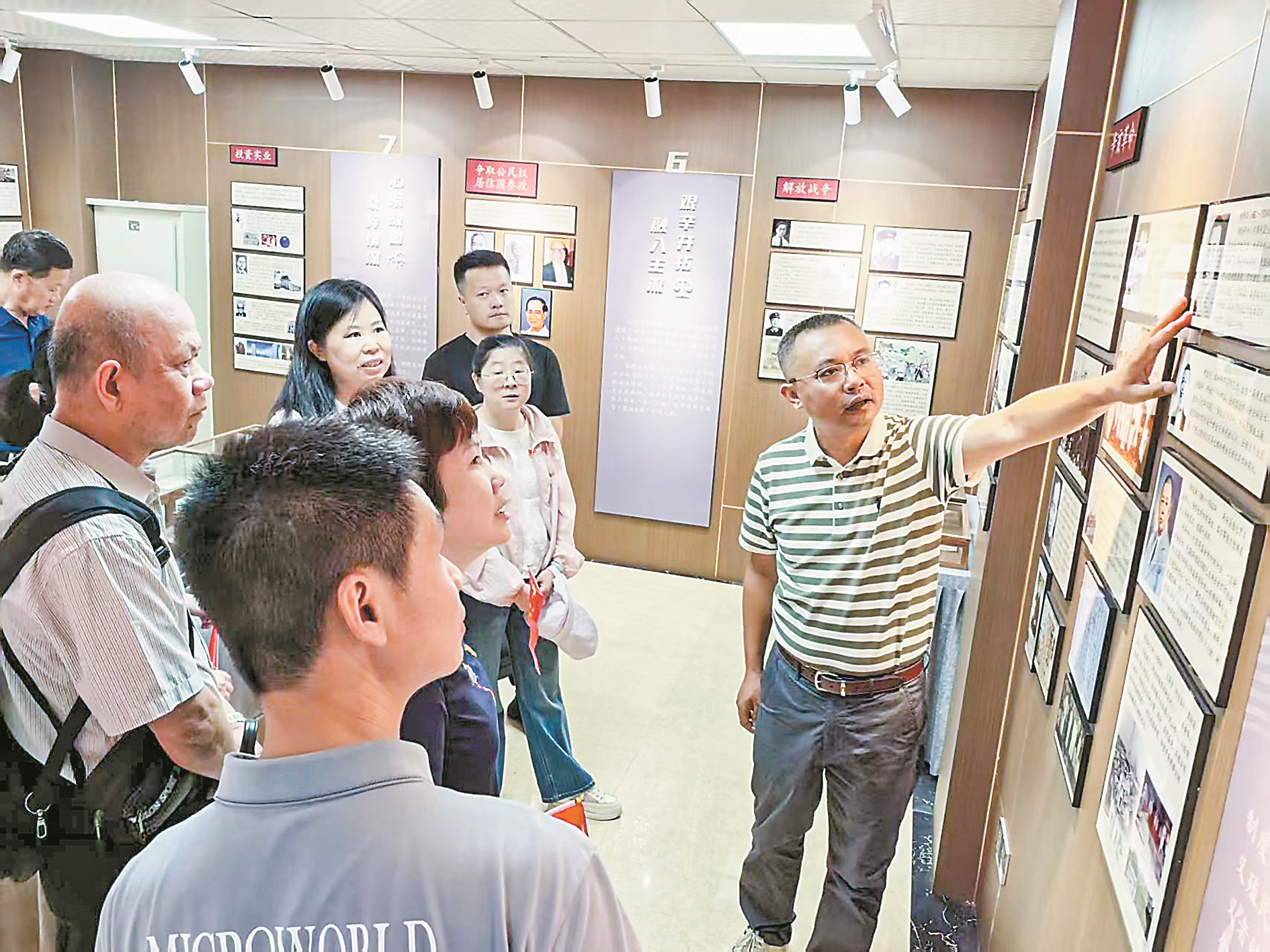 近年来，庄志鹏带领寻根志愿服务队，为130余名海外侨胞圆了寻亲寻根梦&mdash;&mdash;从&ldquo;手拉手&rdquo;到&ldquo;心连心&rdquo;