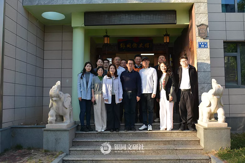 致公党成都市委会莅临银同侨史馆参观交流并进行座谈会